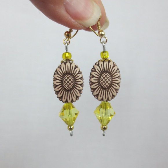 New Hand Crafted Yellow Sunflower Dangle Earrings - Picture 3 of 6